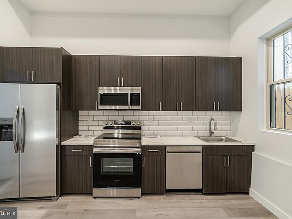 3rd image of 2411 N 7th St Unit 3