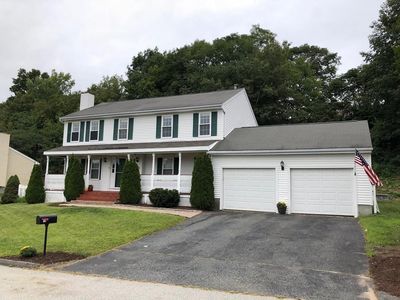 10 Stonehouse Ln, Worcester, MA, 01609