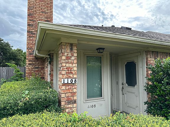 2nd image of 1108 University Dr #1108