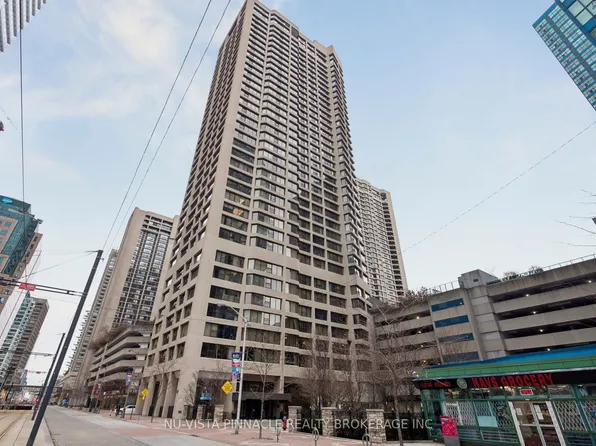 55 Harbour Sq #1418, Toronto, ON M5J 2L1