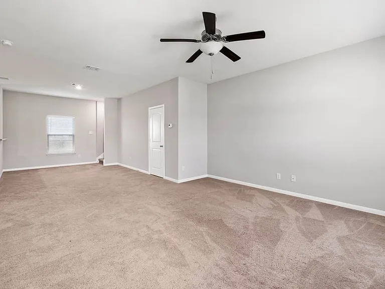 19300 Andrew Jackson St — Photo 7