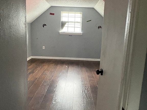 3rd image of 251 Myrtle Grove Dr