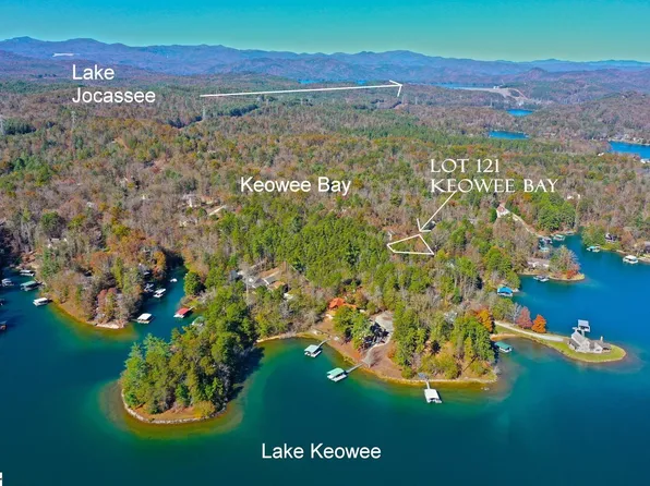 121 Keowee Bay Cir, Salem, SC 29676