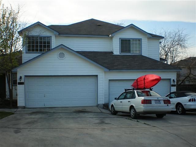 1st image of 870-872 Sagewood Trl