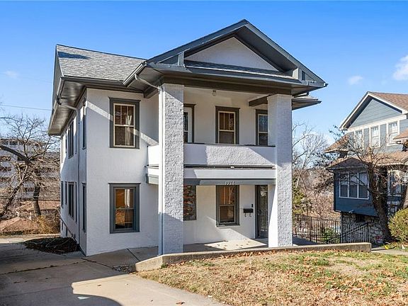 2nd image of 4916 Forest Ave