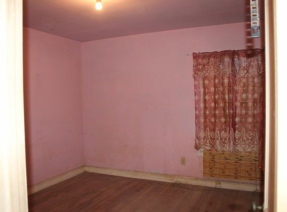 4th image of 321 E Buchanan St