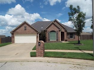 2106 S Javine Ct, Skiatook, OK 74070