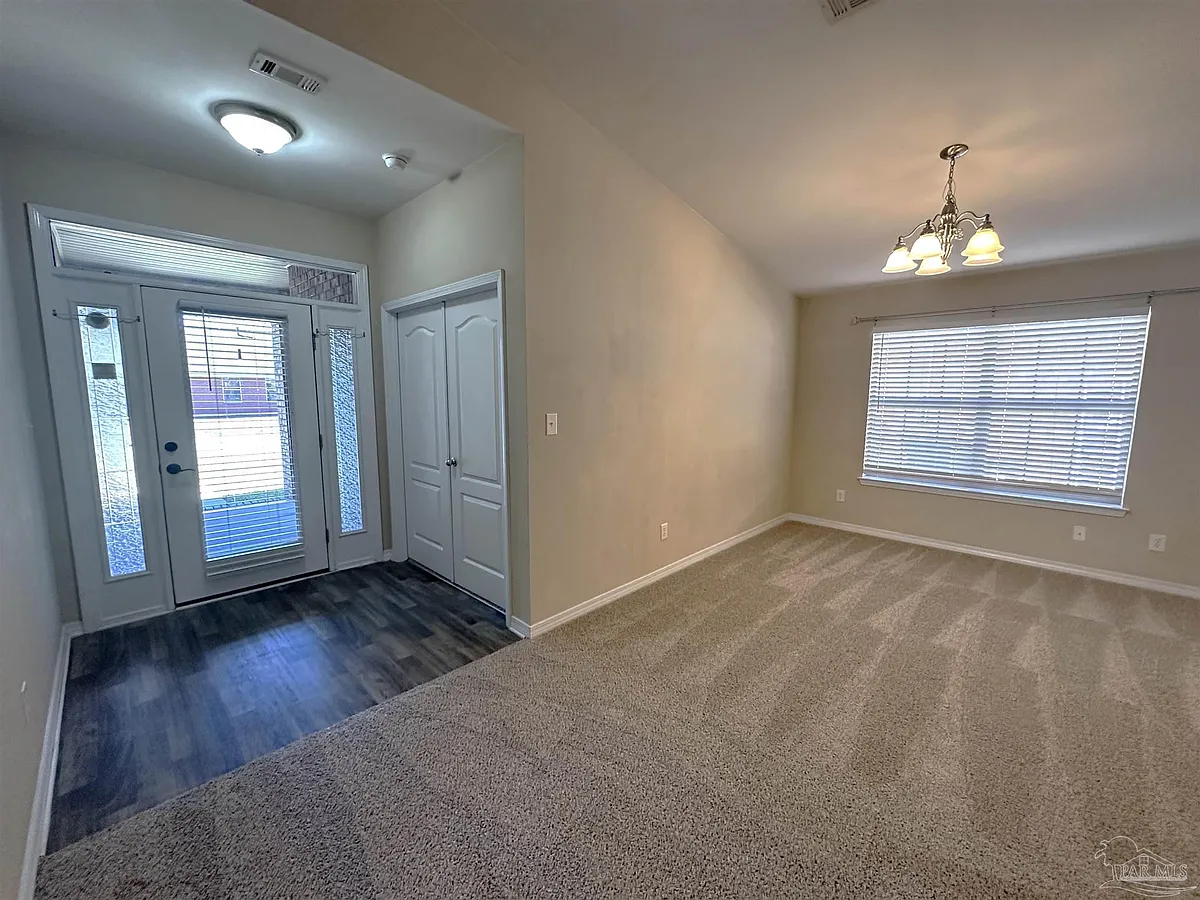 Building Photo - 9527 Laramie Dr