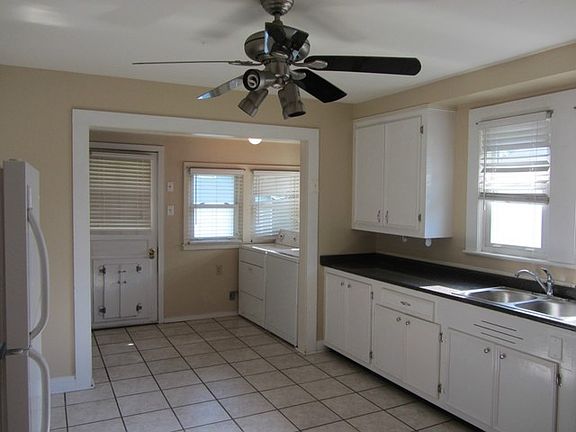 2nd image of 3212 48th St
