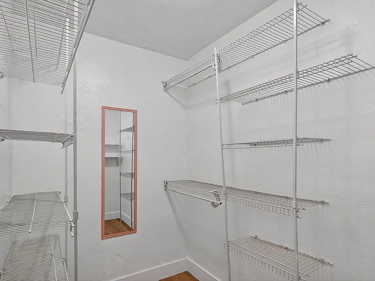 9175 SW 77th Ave #103 — Photo 5