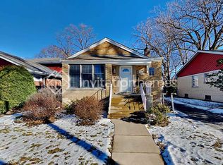 9131 S Sacramento Ave, Evergreen Park, IL 60805