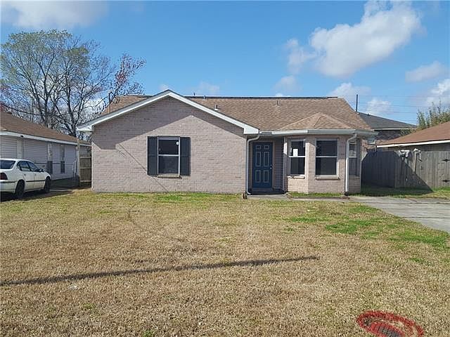 1st image of 2928 Max Dr