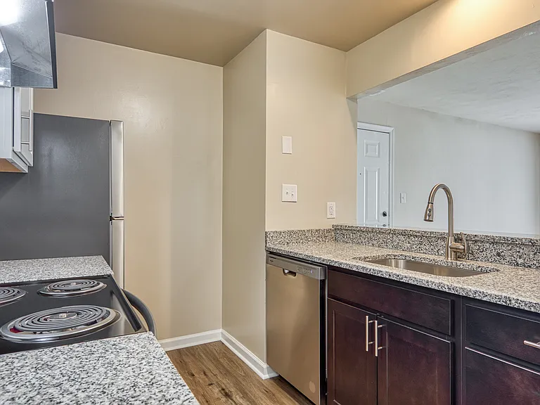 Summer Station Apartments Where Comfort Meets Coastal Living — Photo 51