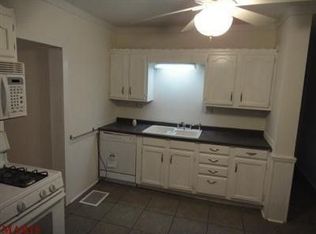 3274 Regal Pl, Saint Louis, MO 63139