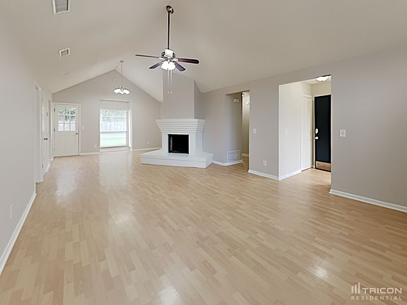 4th image of 5264 Rainey Ave
