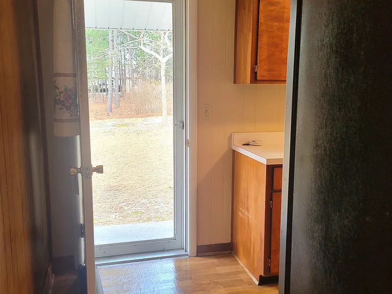 735 W Philadelphia Ave — Photo 5