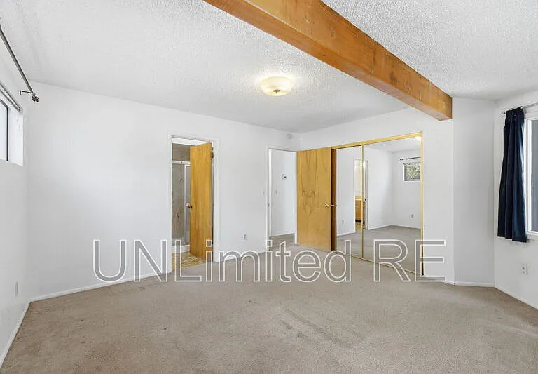 1410 N Inverrary Way — Photo 32