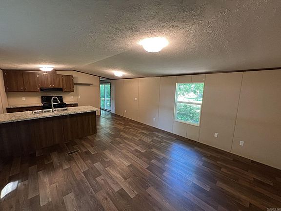 5th image of 1404 Stamps St