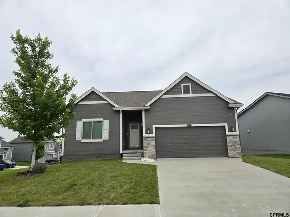 7921 N 149th St, Bennington, NE 68007