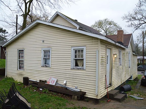 4th image of 1453 Hudson St
