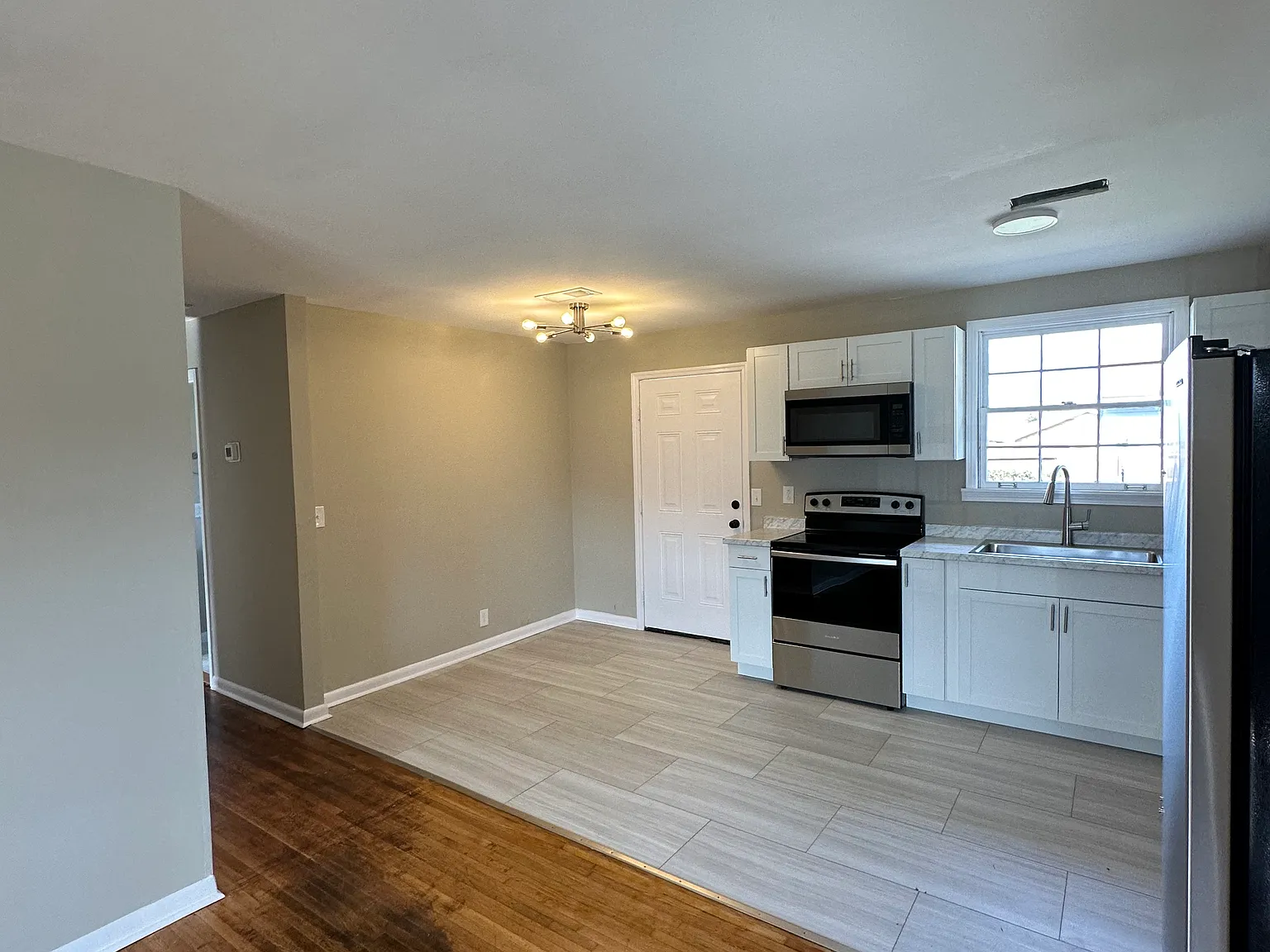 744 Work Dr — Photo 2