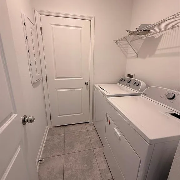 1914 Presley Pl — Photo 14