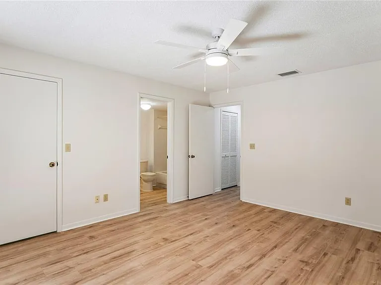 110 Hammock Pine Blvd — Photo 18