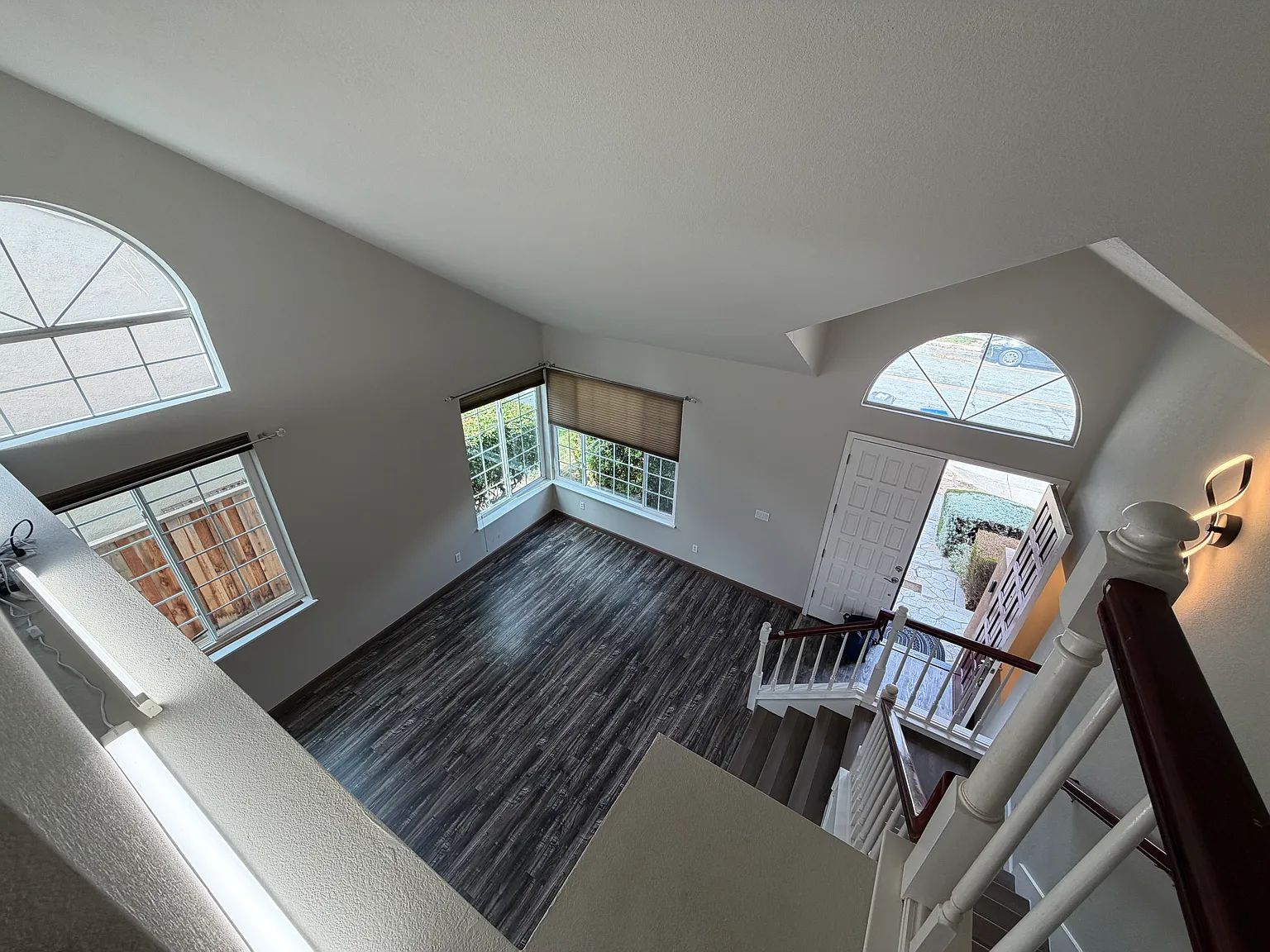 4 bed, 2.5 bath, 1783 sqft, $4,800 — Photo 4