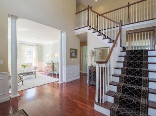 27 Hawthorne Ln, Norwell, MA 02061