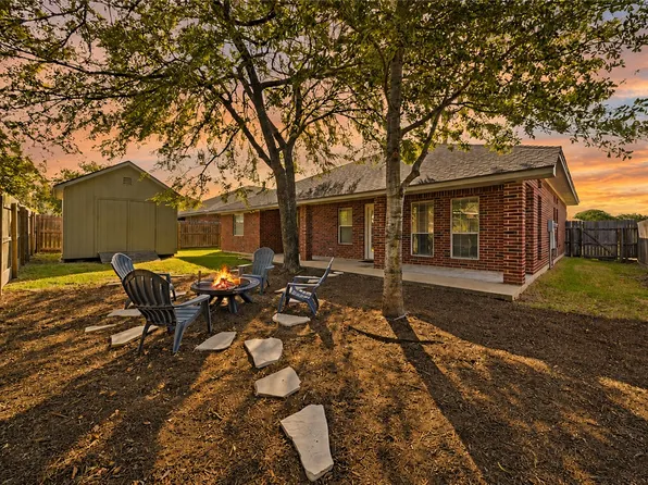 1411 Dayton Ct, College Station, TX 77845