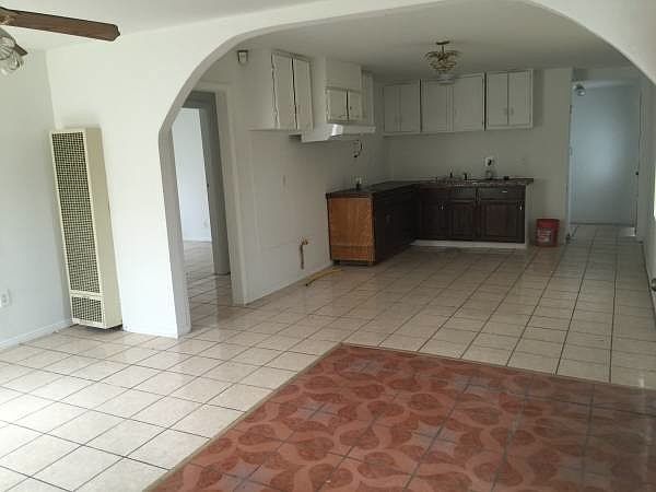 2nd image of 303 Lochmere Ave