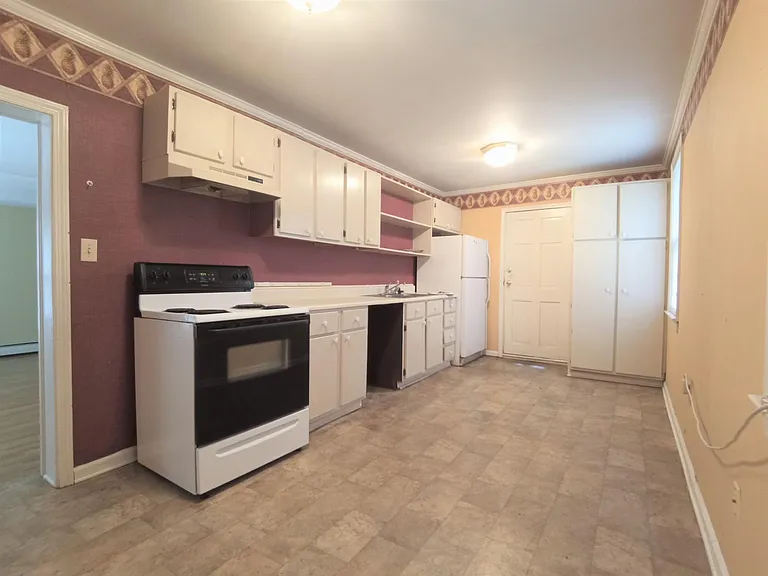 2302 Whitehall Ave #C — Photo 8