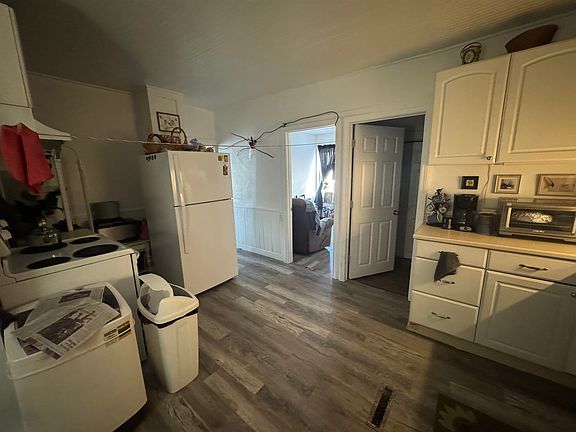 5th image of 14 Stearns Court