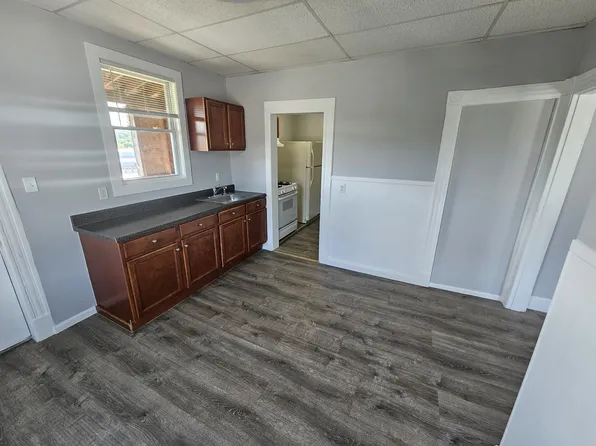 36 Hill St Floor 4, Waterbury, CT 06704