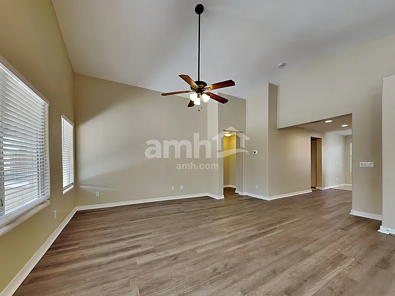 25524 W Dunlap Rd — Photo 6