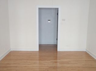 1337 W Estes Ave #37, Chicago, IL 60626