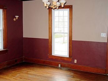 4th image of 902 2nd Ave
