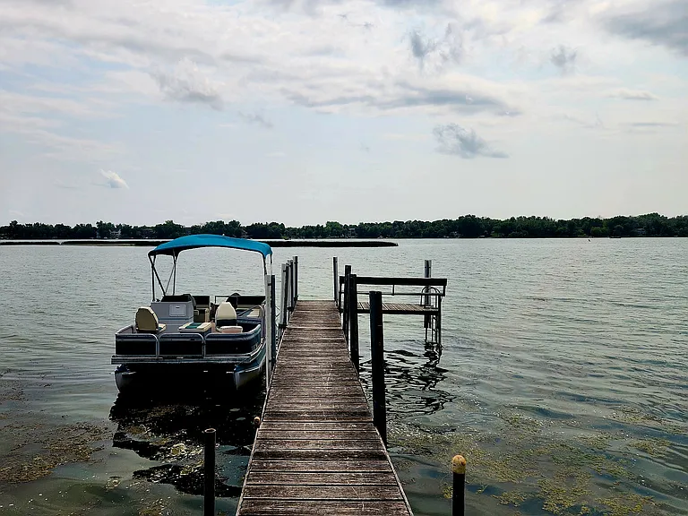 6375 N Shore Dr — Photo 13