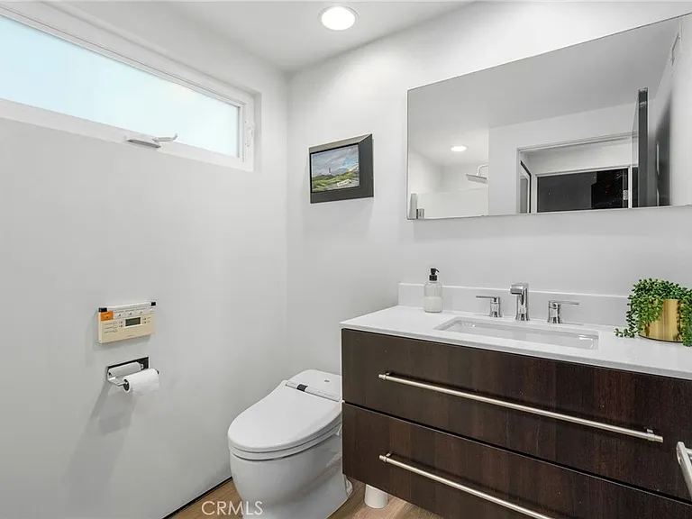 73B Surfside Ave — Photo 9