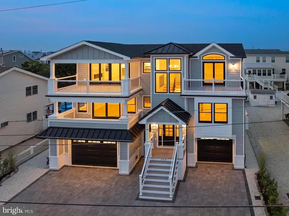 309 W 16th St, Ship Bottom, NJ 08008