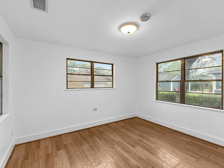 512 Gale St — Photo 14