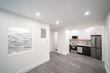 Rented by Heritage Capital Management LLC