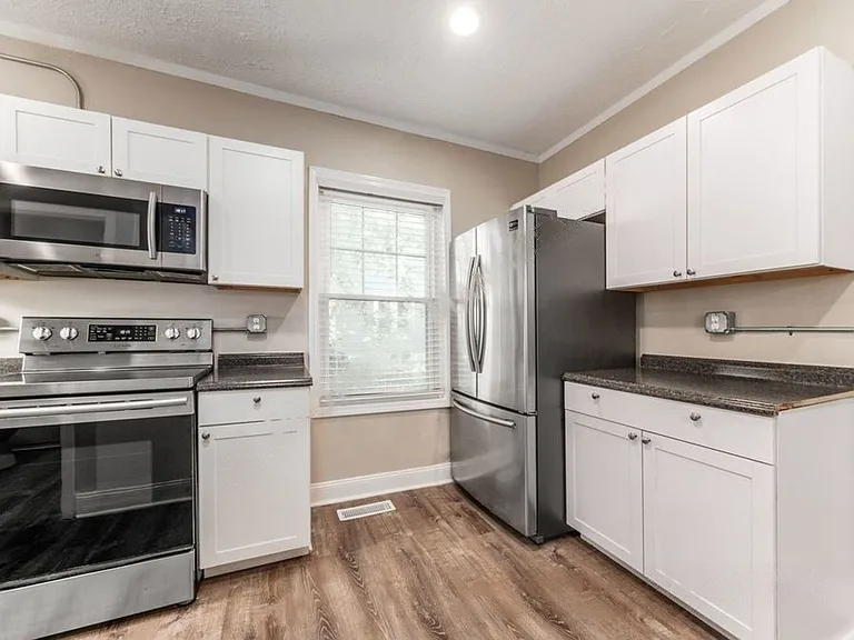 274 S Skidmore St — Photo 15