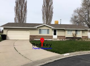 462 Country Clb, Stansbury Park, UT 84074