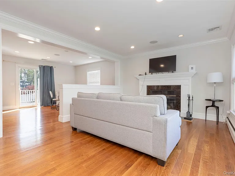 119 Nelson Ave #1 — Photo 3