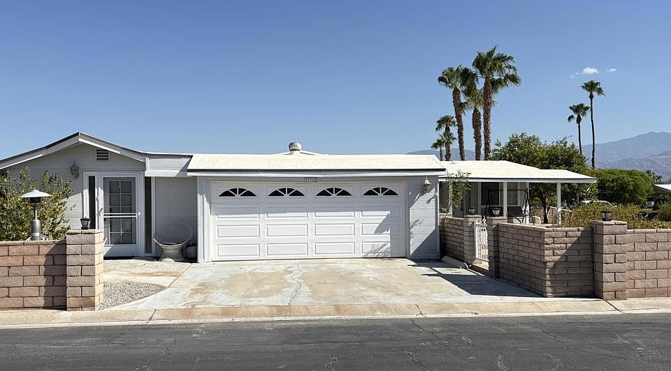 1st image of 39752 Desert Angel Dr