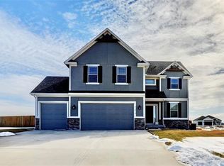 27813 133rd Ct, Lake Lotawana, MO 64086