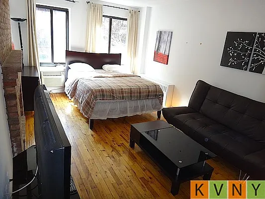 Rented by KVNY Soho | media 17