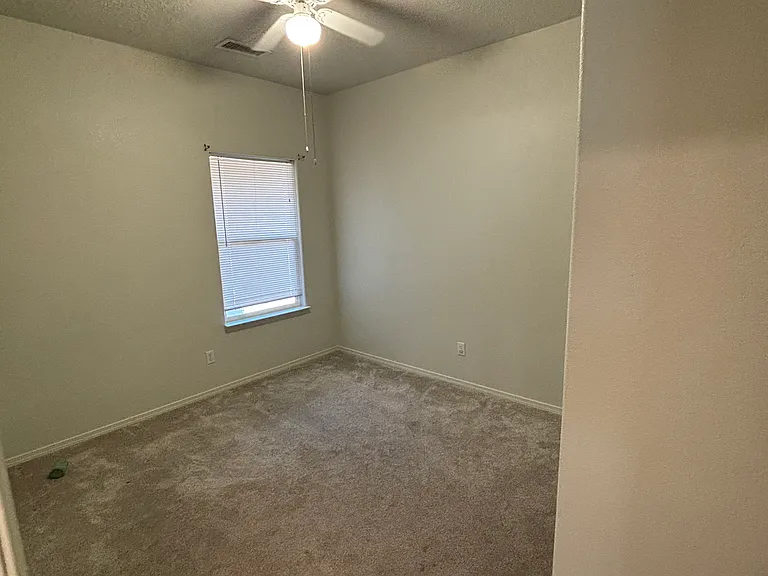 6601 Shiprock Dr NE — Photo 5