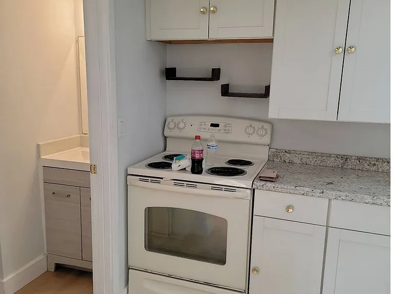1425 Tamiami Trl #E — Photo 16